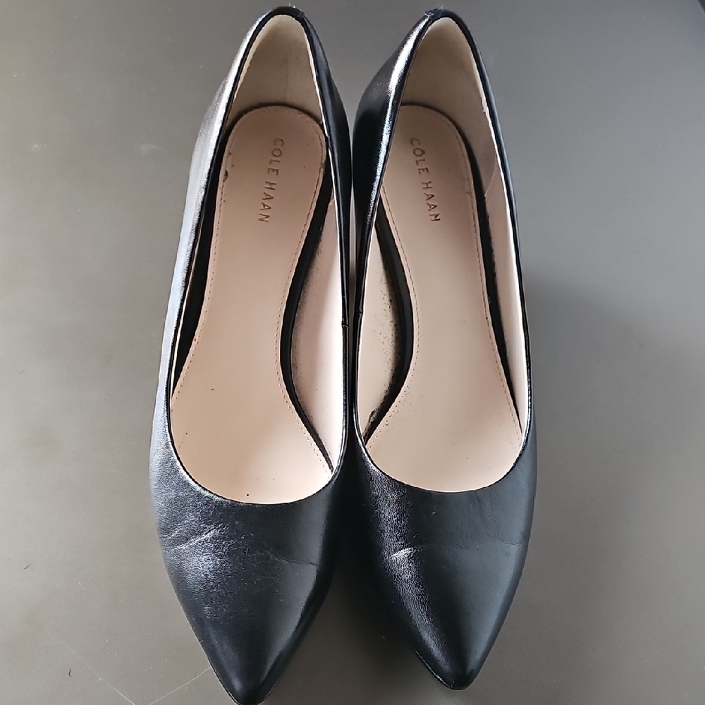 Cole Haan Women's Classic Black Leather Heels Sz 9.5